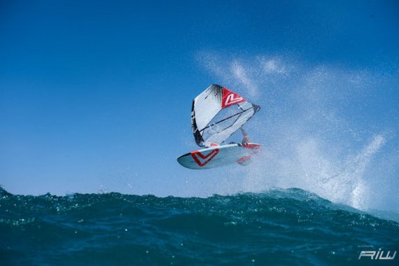 020-nano-action-nano-bens-gnaraloo-air-from-behind_-1